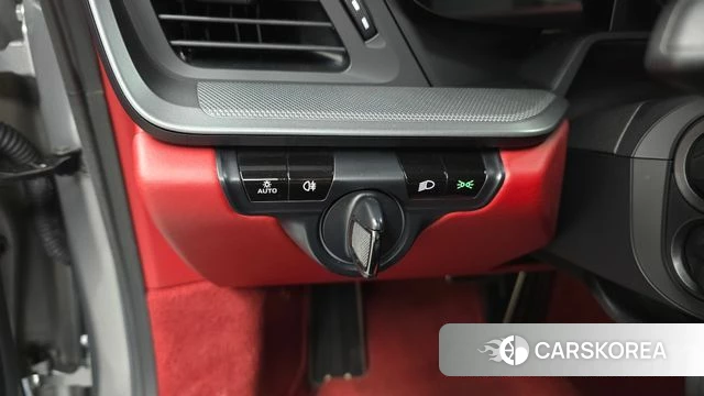 Porsche 911(992) id 4651748 из Кореи 9
