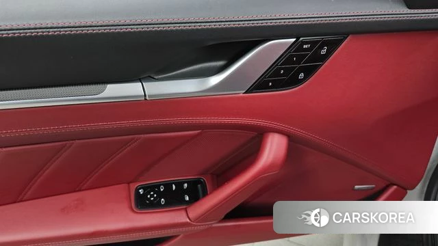 Porsche 911(992) id 3941743 из Кореи 9