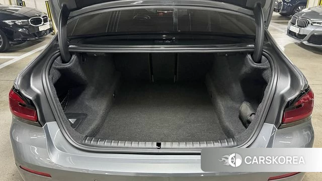 BMW 5 Series (G30) id 3934415 из Кореи 9