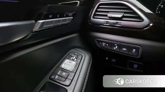 Genesis G90 id 3593197 из Кореи 9