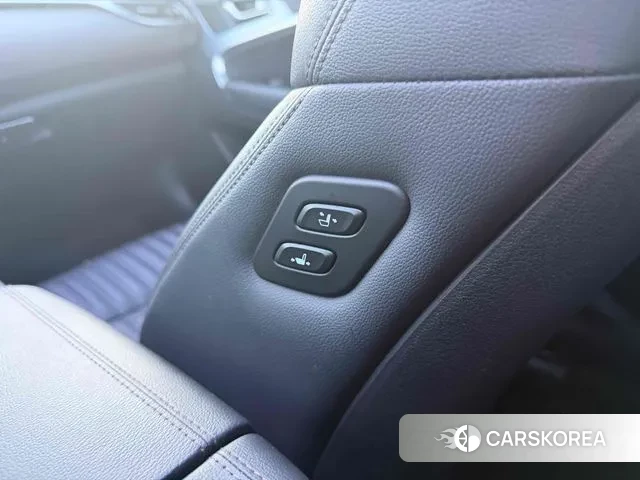 Genesis G70 id 3455313 из Кореи 9