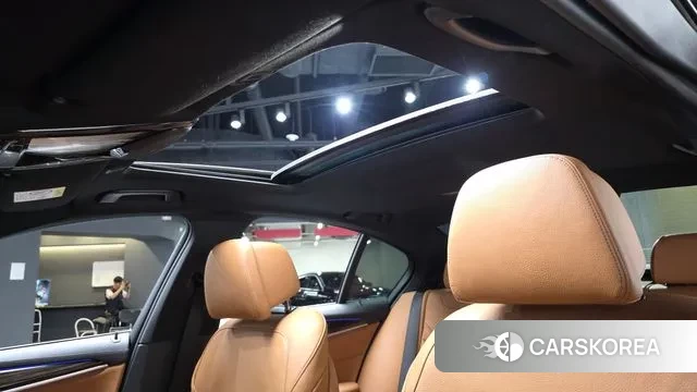 BMW 5 Series (G30) id 3225726 из Кореи 9