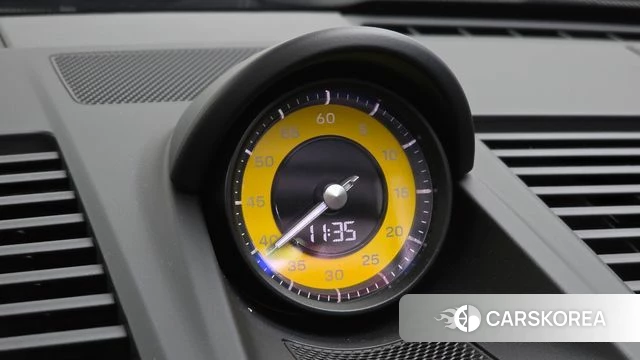 Porsche 911(992) id 4557250 из Кореи 9