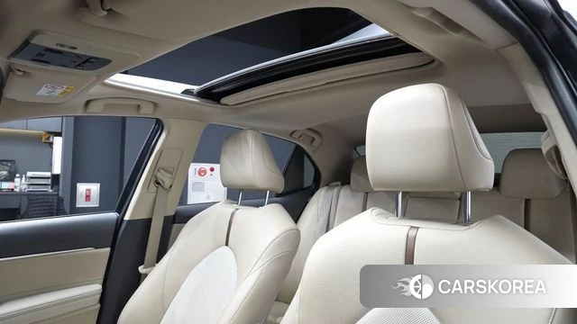 Toyota Camry (XV70) id 3955852 из Кореи 9