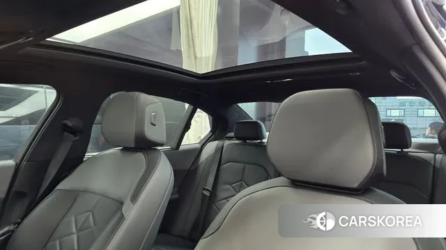 BMW 5 Series (G60) id 3576370 из Кореи 9