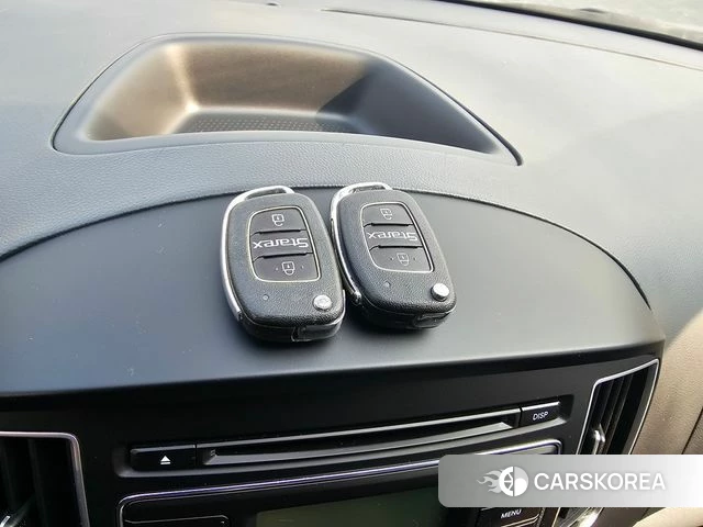 Hyundai The New Grand Starex id 3795425 из Кореи 9