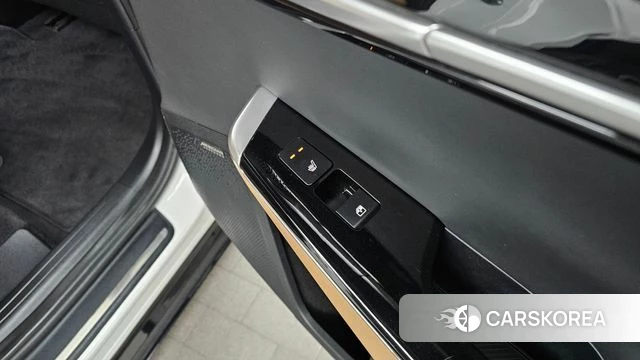 Kia EV6 id 4202228 из Кореи 9