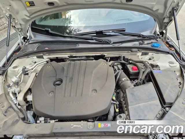 Volvo V60 Cross-Country 2nd Generation id 2905831 из Кореи 9