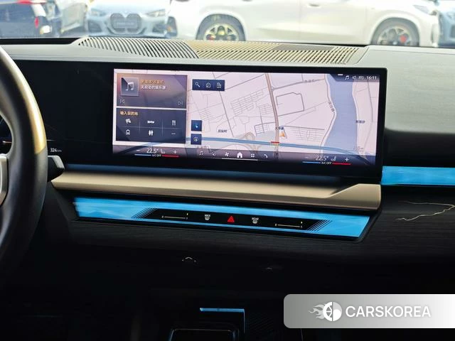 BMW i5 id 4199024 из Китая 9