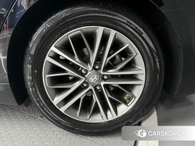 Hyundai Grandeur IG id 3005044 из Кореи 9