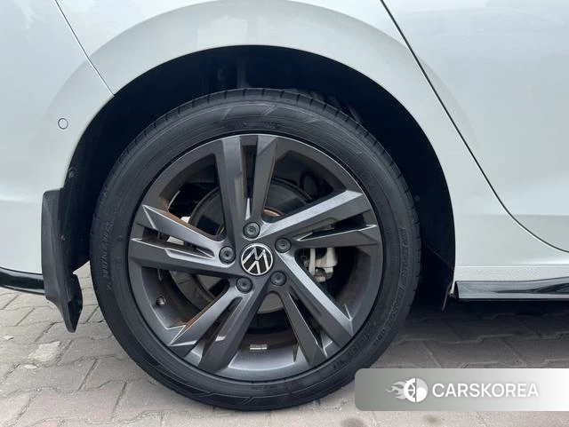Volkswagen Golf id 4348698 из Китая 9