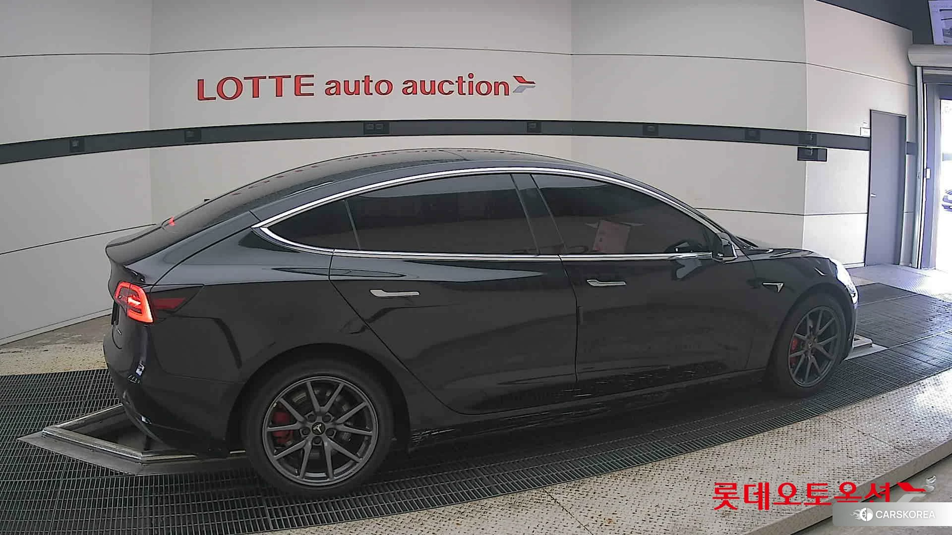 Tesla Model 3 Long Range id 4674244 из Кореи 9