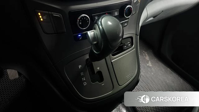 Hyundai The New Grand Starex id 4246074 из Кореи 9