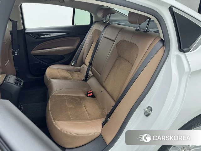 Buick Regal id 4253604 из Китая 9