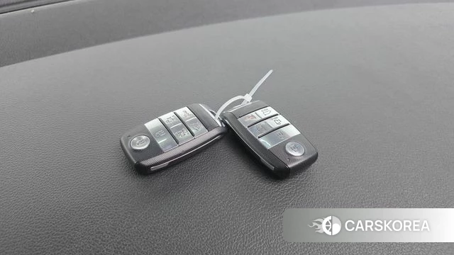 Kia The New Carnival id 4746842 из Кореи 9
