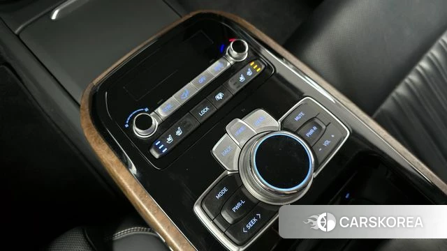 Genesis G90 id 4310804 из Кореи 9