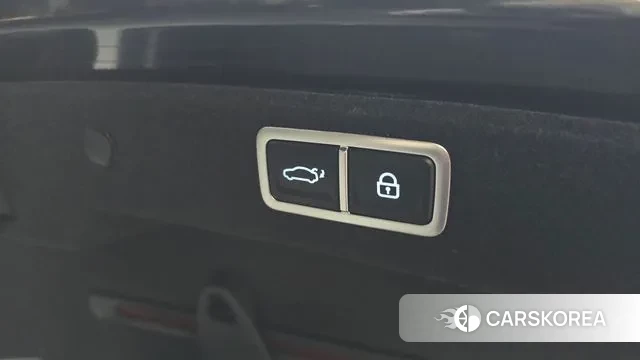 Hyundai Grandeur (GN7) id 3670500 из Кореи 9