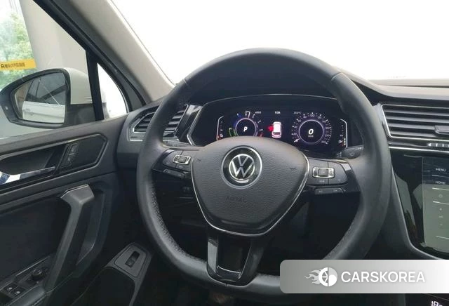Volkswagen Tiguan L PHEV id 4278661 из Китая 9