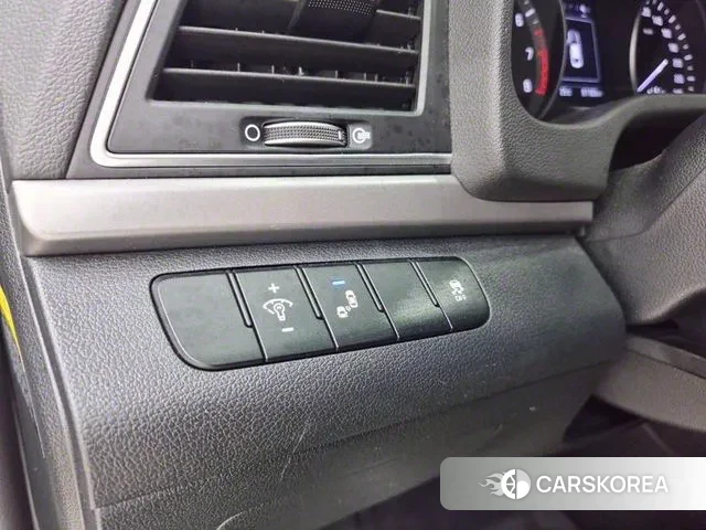 Hyundai Avante AD id 2962068 из Кореи 9