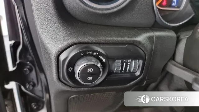 Jeep Wrangler (JL) id 2895513 из Кореи 9