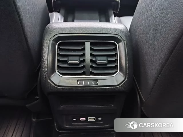 Volkswagen Tiguan L id 4314444 из Китая 9