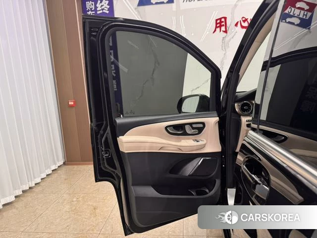Mercedes-Benz V-class id 4300402 из Китая 9