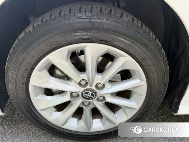 Toyota Corolla id 4321122 из Китая 9