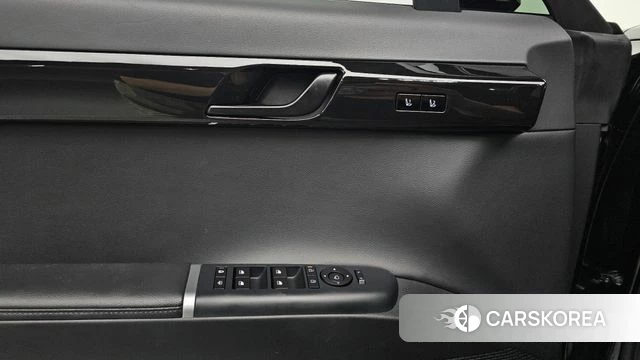 Hyundai Grandeur Hybrid (GN7) id 4302893 из Кореи 9