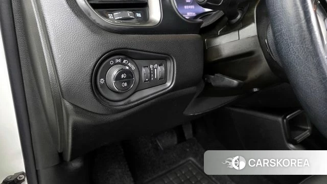 Jeep Renegade id 4377527 из Кореи 9