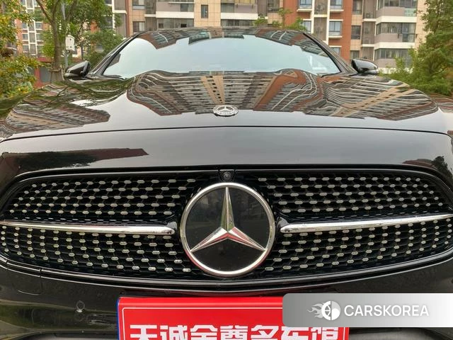 Mercedes-Benz E-class id 4255878 из Китая 9
