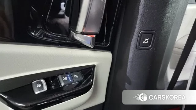 Kia Carnival 4th generation id 3448440 из Кореи 9