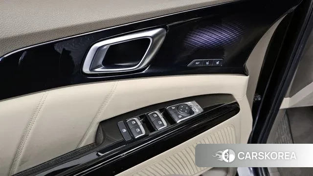 Kia Carnival 4th generation id 3312072 из Кореи 9