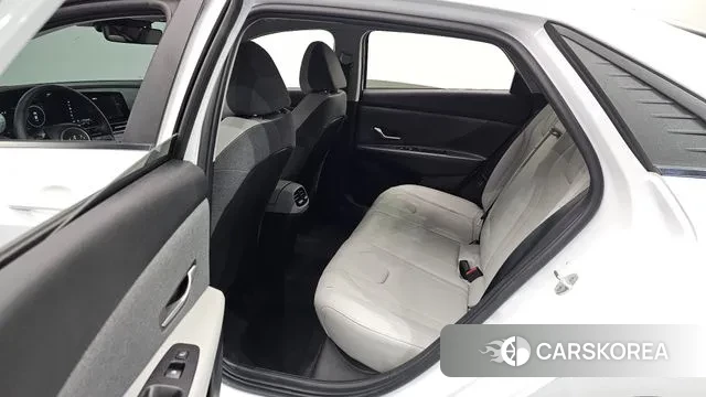 Hyundai Avante (CN7) id 3764933 из Кореи 9