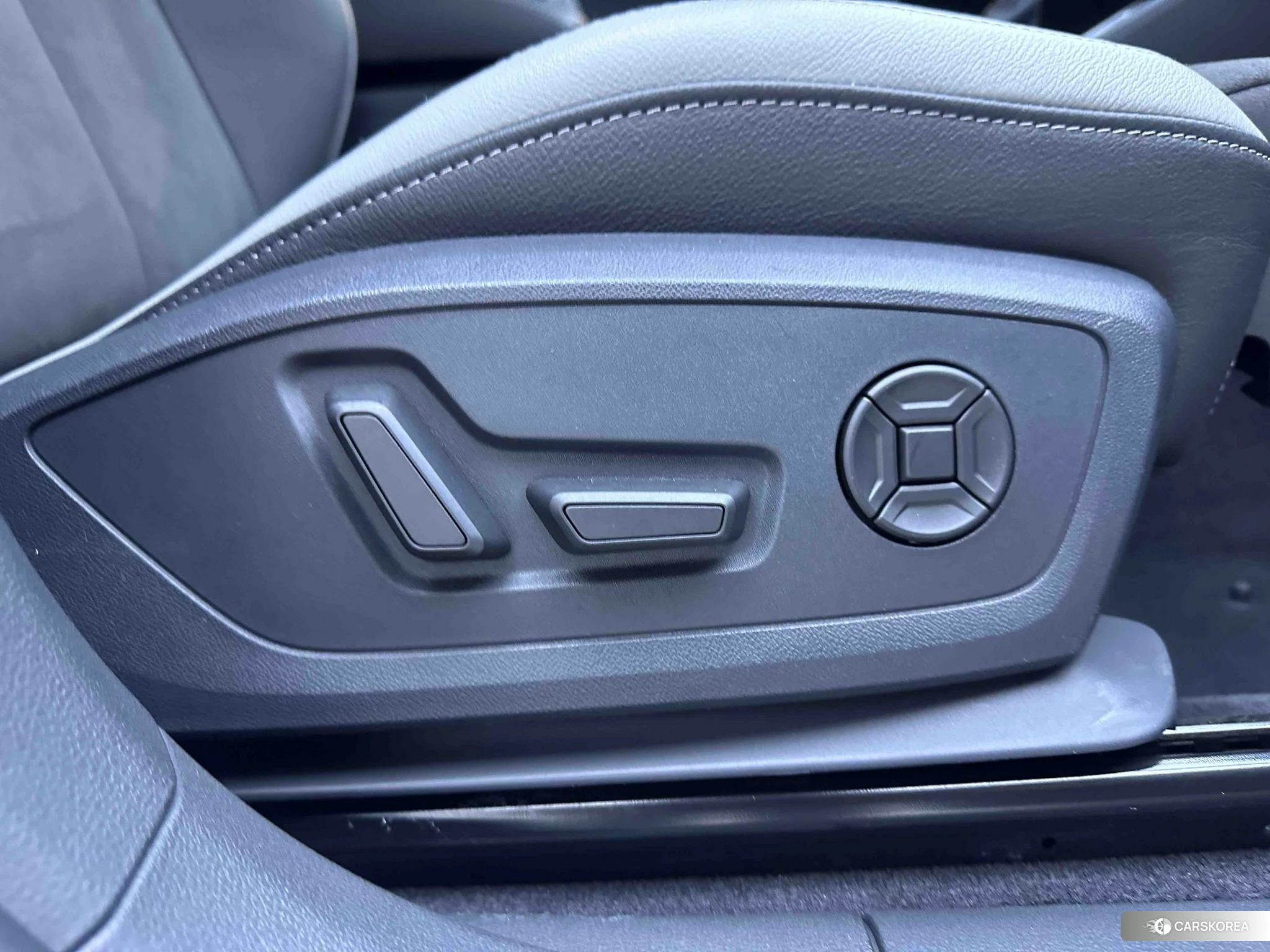 Audi Q3 id 4467690 из Китая 9