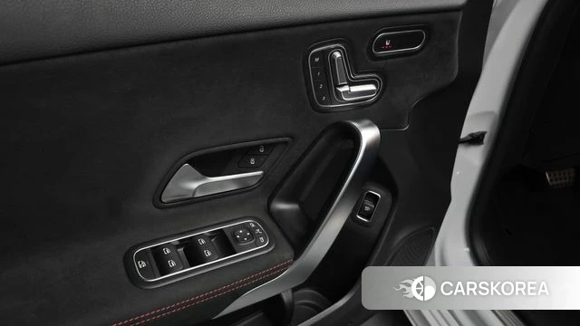 Mercedes-Benz A-Class W177 id 4542036 из Кореи 9