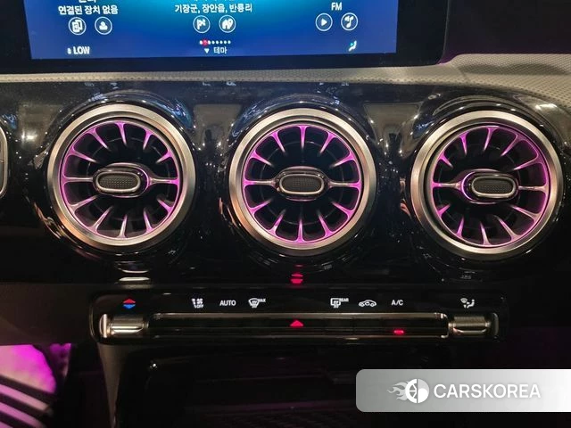Mercedes-Benz A-Class W177 id 4614230 из Кореи 9