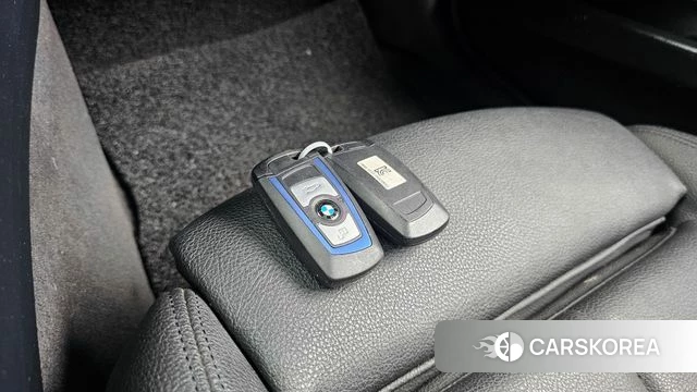 BMW 3 Series (F30) id 4502503 из Кореи 9