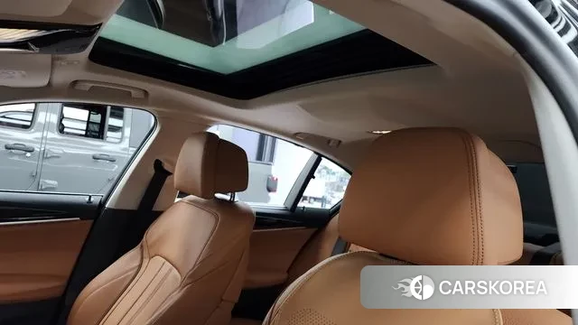 BMW 5 Series (G30) id 3031932 из Кореи 9