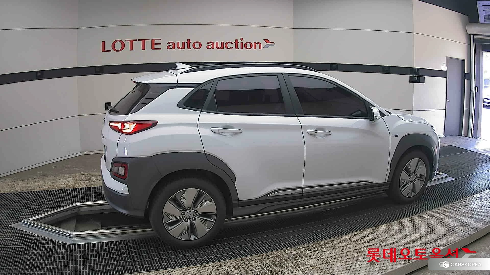 Hyundai KONA Electric id 3882054 из Кореи 9