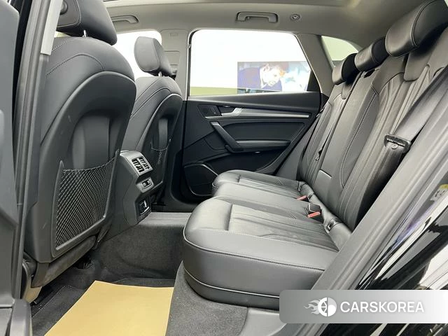 Audi Q5L id 4297770 из Китая 9