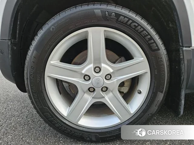 Land Rover Defender (L663) id 3753434 из Кореи 9