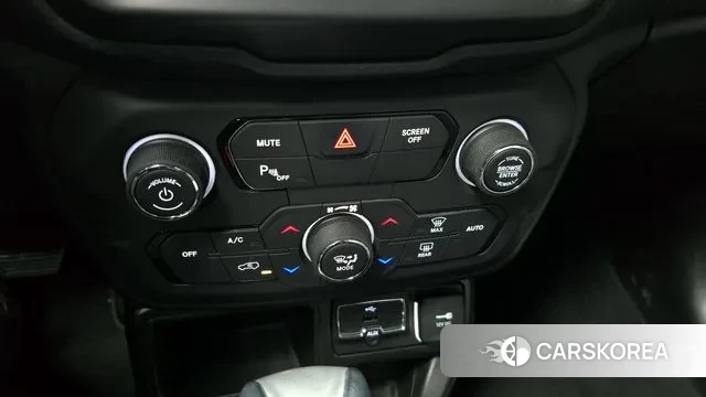 Jeep Renegade id 3771683 из Кореи 9