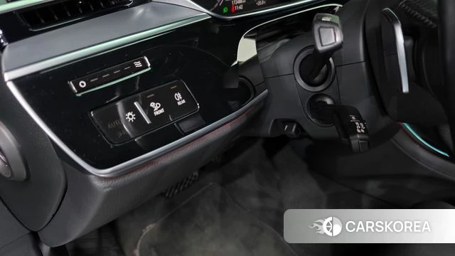 Audi A8 (D5) id 4746282 из Кореи 9