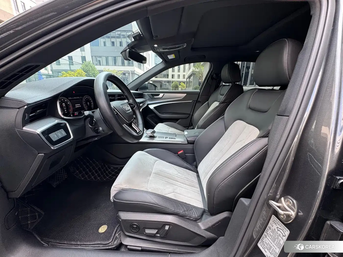 Audi A6L id 4664419 из Китая 9