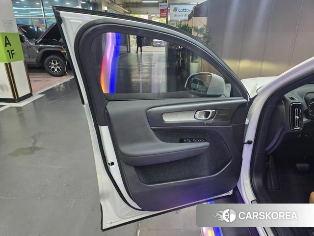 Volvo XC40 id 4618949 из Кореи 9