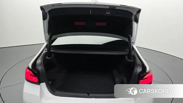 BMW 5 Series (G30) id 4768466 из Кореи 8