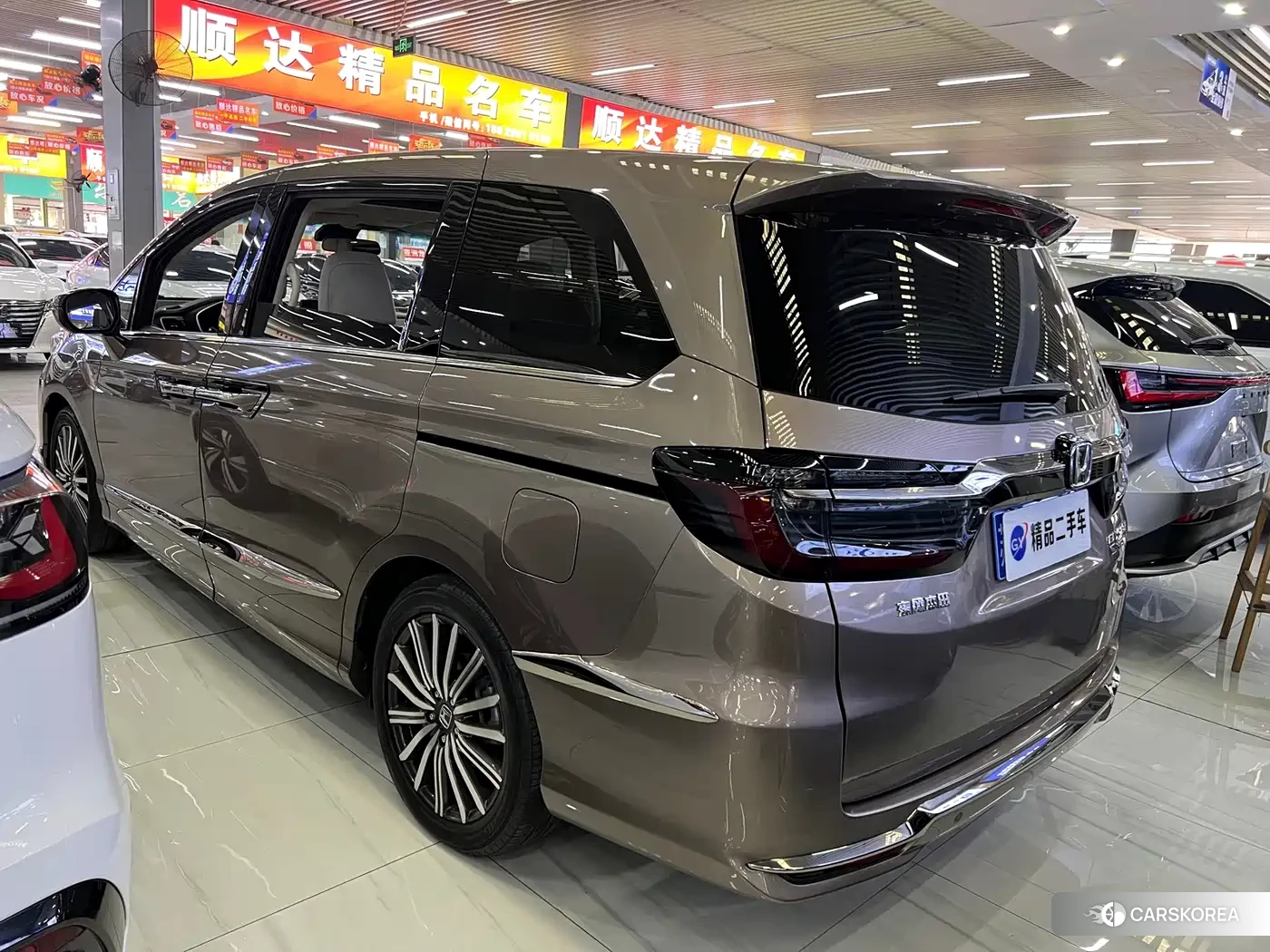Honda Elysion id 4634858 из Китая 9