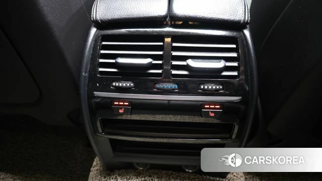 BMW 5 Series (G30) id 3834726 из Кореи 9