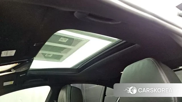 BMW 5 Series (G30) id 3434815 из Кореи 9