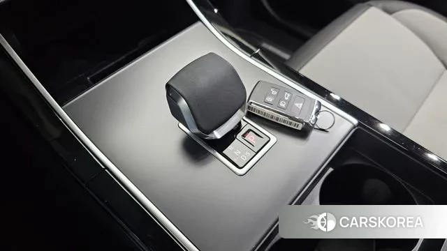 Land Rover Range Rover Velar id 3081672 из Кореи 9